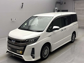 TOYOTA NOAH 2018