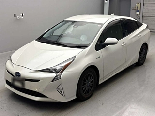 TOYOTA PRIUS 2018