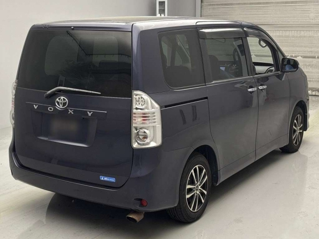 TOYOTA VOXY 2008