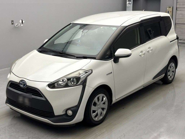 TOYOTA SIENTA 2015