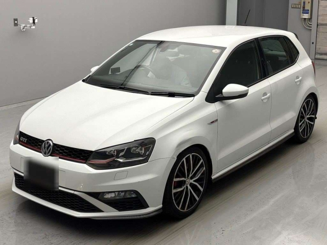 VOLKSWAGEN POLO 2016