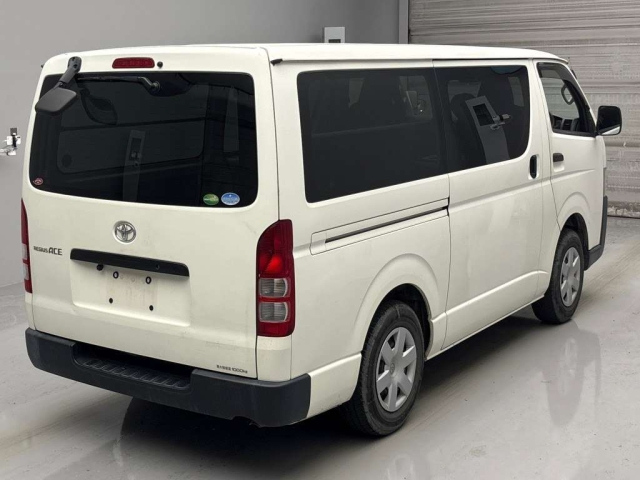 TOYOTA REGIUS ACE VAN 2018