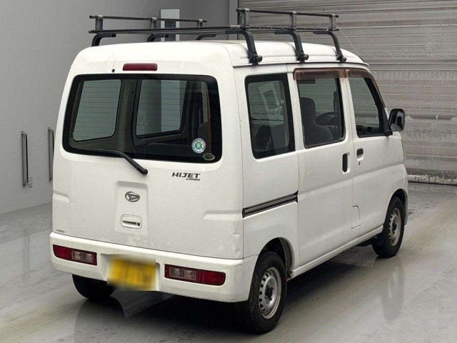 DAIHATSU HIJET VAN 2011