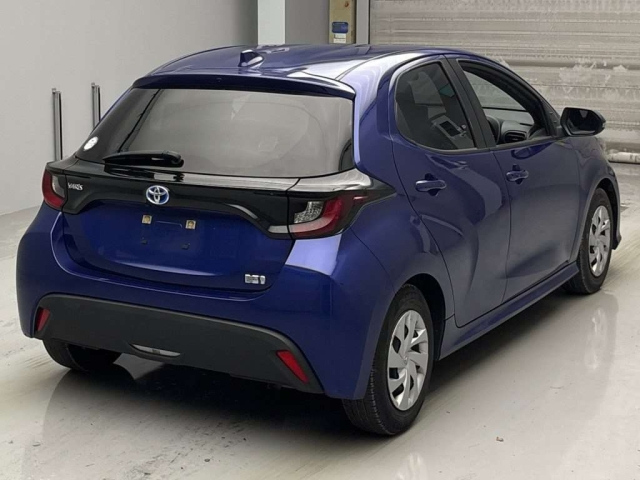 TOYOTA YARIS 2021