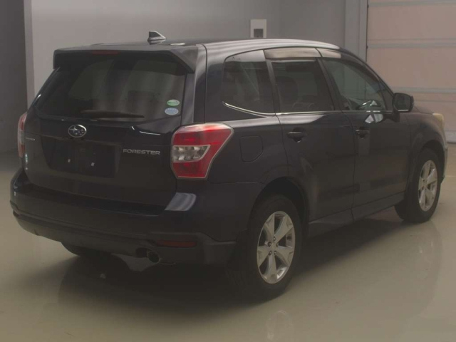 SUBARU FORESTER 2015