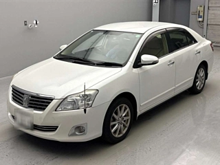 TOYOTA PREMIO 2013