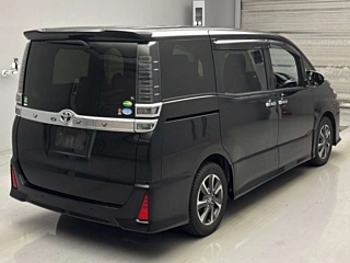TOYOTA VOXY 2020