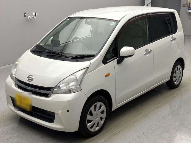 DAIHATSU MOVE 2011