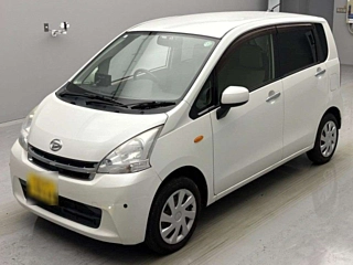 DAIHATSU MOVE 2011