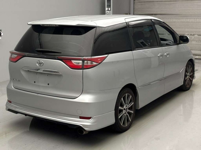 TOYOTA ESTIMA 2017