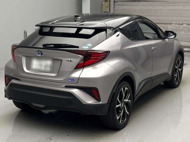 TOYOTA C-HR 2021