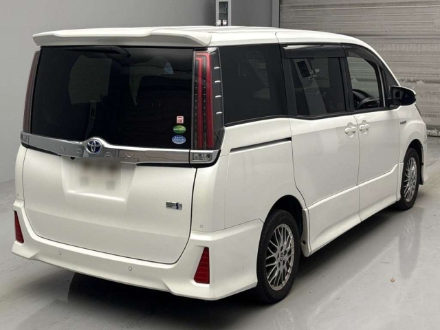 TOYOTA NOAH 2020