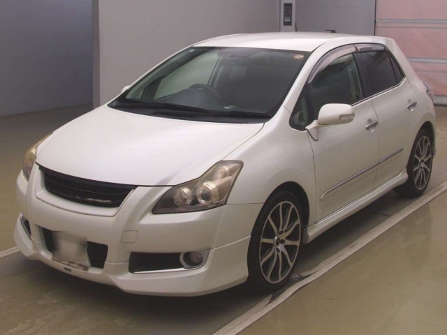 TOYOTA BLADE 2010