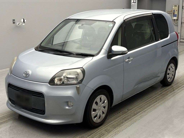 TOYOTA PORTE 2013