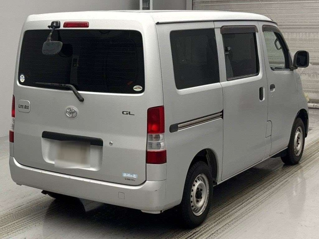 TOYOTA LITE ACE VAN 2010