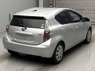 TOYOTA AQUA 2012