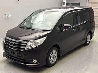TOYOTA NOAH 2016