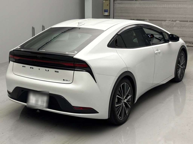 TOYOTA PRIUS 2025