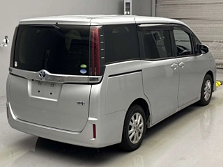 TOYOTA NOAH 2020