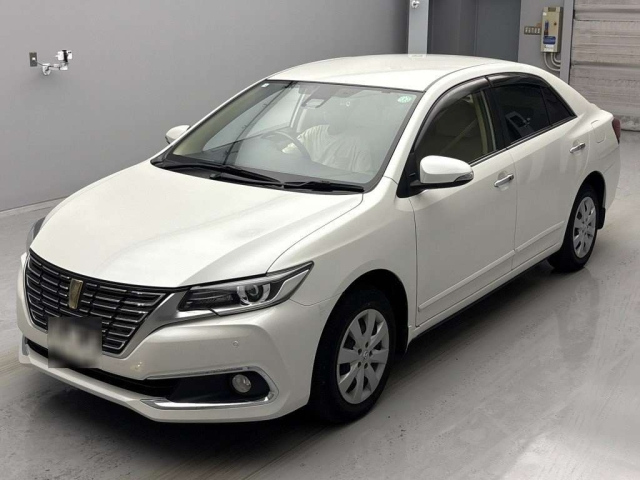 TOYOTA PREMIO 2020