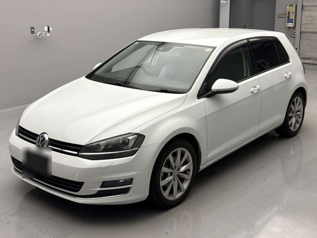 VOLKSWAGEN GOLF 2015
