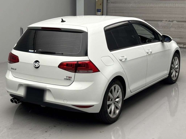 VOLKSWAGEN GOLF 2015