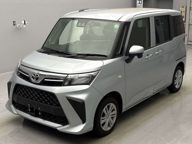 TOYOTA ROOMY 2023