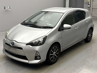 TOYOTA AQUA 2012