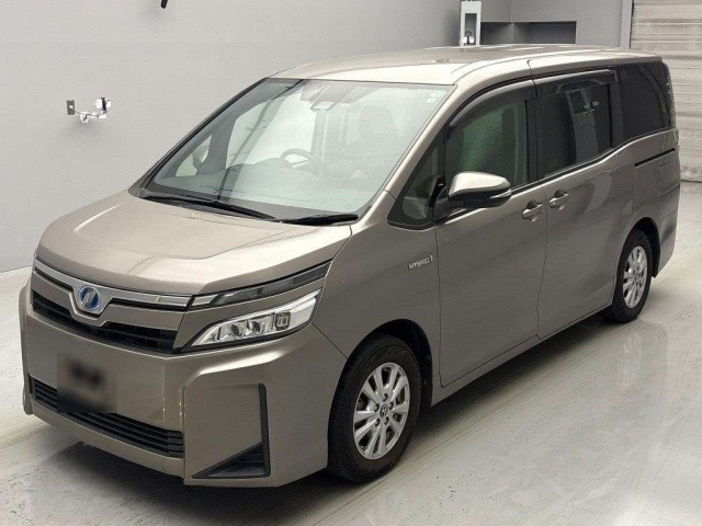 TOYOTA VOXY 2018