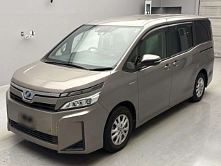 TOYOTA VOXY 2018
