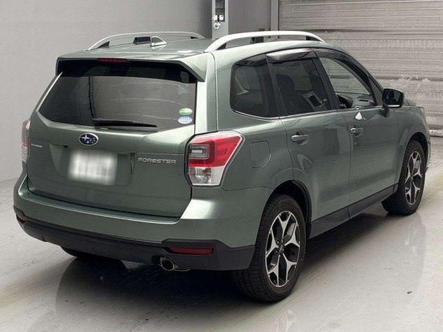 SUBARU FORESTER 2017