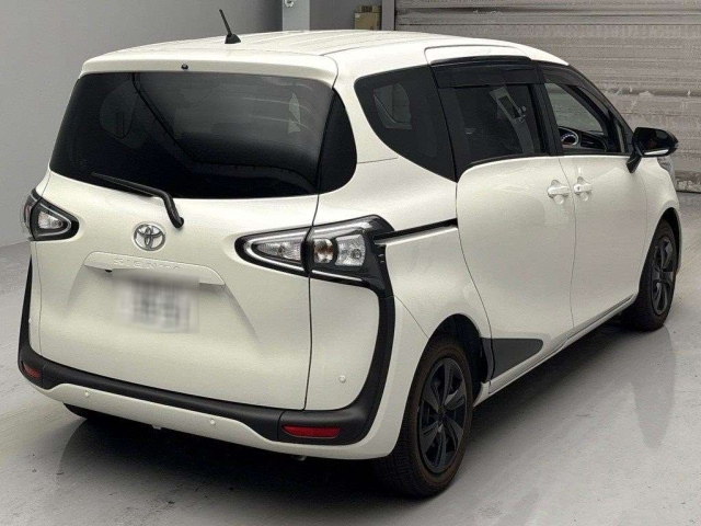 TOYOTA SIENTA 2022