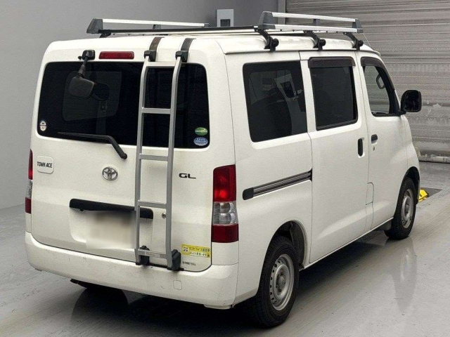 TOYOTA TOWN ACE VAN 2016
