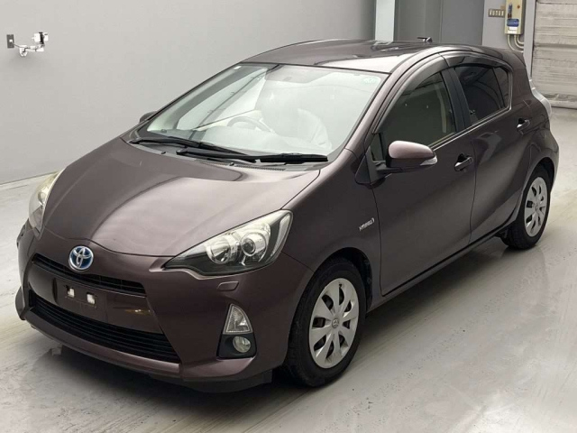 TOYOTA AQUA 2014