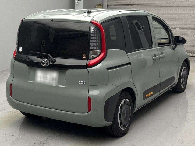 TOYOTA SIENTA 2023