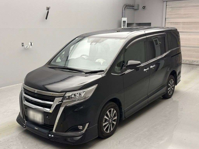 TOYOTA ESQUIRE 2020