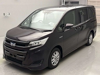 TOYOTA NOAH 2017