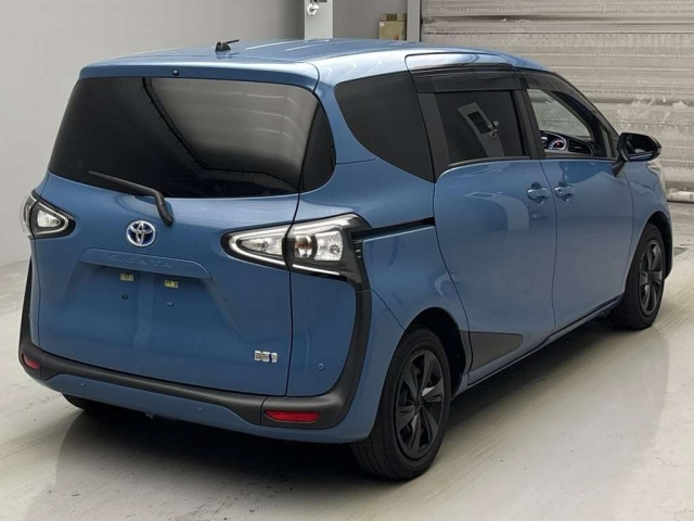 TOYOTA SIENTA 2022