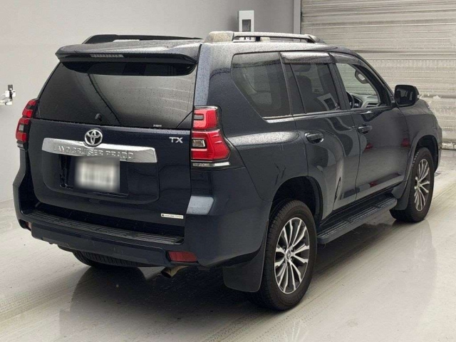 TOYOTA LAND CRUISER PRADO 2019