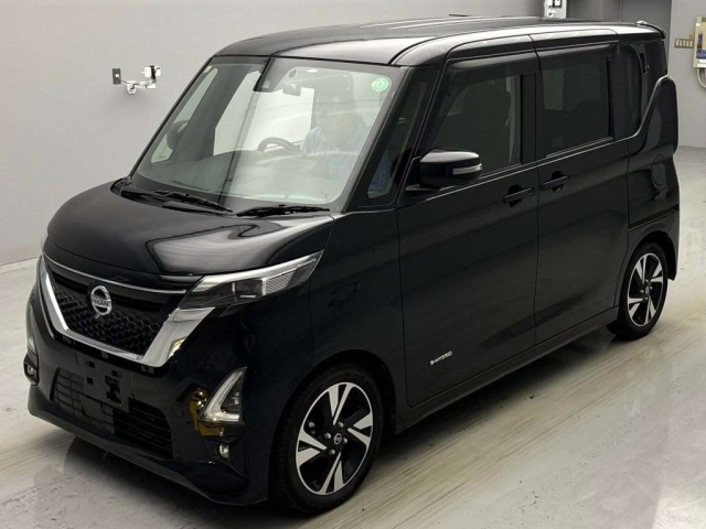 NISSAN ROOX 2020