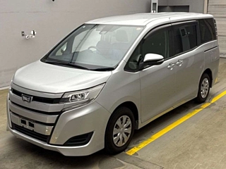 TOYOTA NOAH 2020