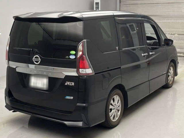 NISSAN SERENA 2017