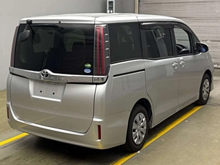 TOYOTA NOAH 2020
