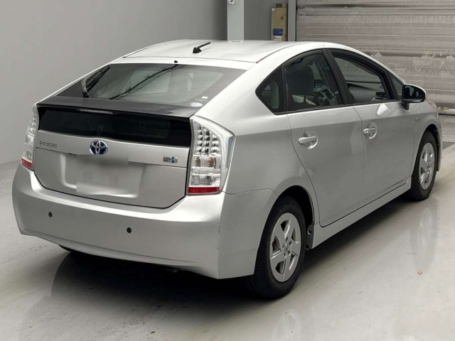 TOYOTA PRIUS 2010