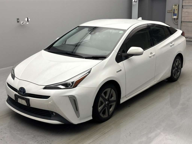 TOYOTA PRIUS 2019