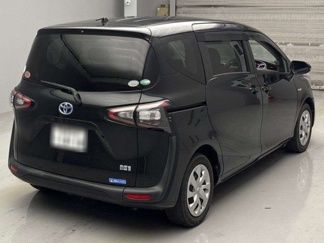 TOYOTA SIENTA 2017