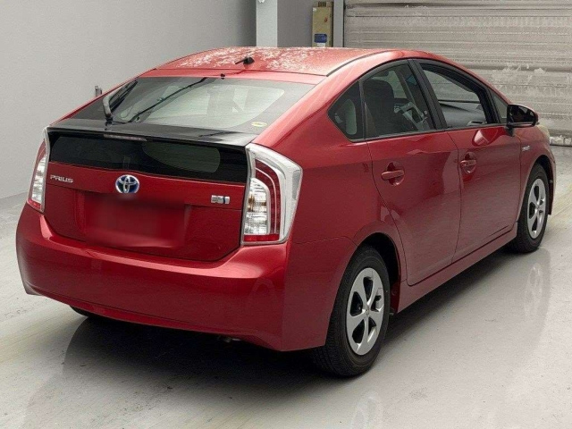 TOYOTA PRIUS 2012