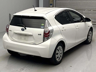 TOYOTA AQUA 2013