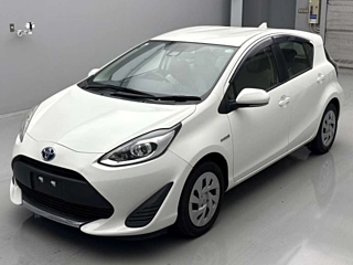 TOYOTA AQUA 2020