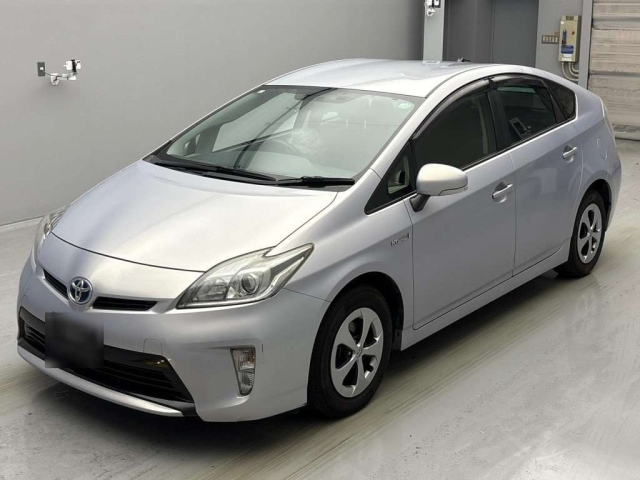 TOYOTA PRIUS 2013